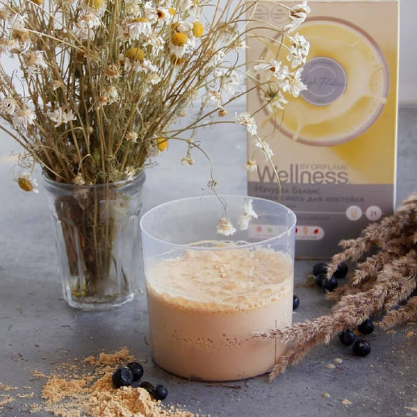 На фото изображено Сухая смесь для коктейля Natural Balance – ванильный вкус