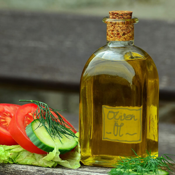 На фото изображено Масло оливковое Extra Virgin olive oil Монастырское DELPHI 0,25л